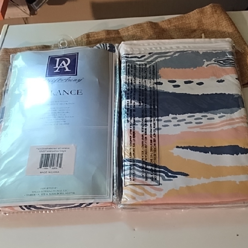 NIP Pair Of Abstract Patterned Curtain Valance Set 50" X 20".